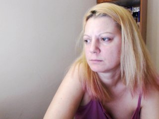 Bilder BeautyMilf Hello, welcome to my room ! join private, let's meet better and have fun!