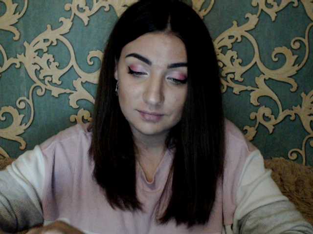 Bilder KattyCandy Welcome to my room, in public we can just chat, pm-10 tk, open cam - 40 tk, and my name is Maria) and i not collected friends 5000 2934 2066 goal of day