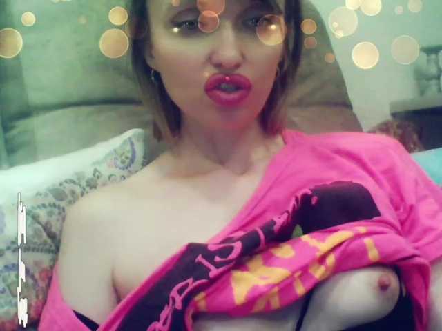 Bilder lilisexy14 Hello! I'm Lilya! Delicious and juicy blowjob with saliva and deepthroat with dildo 222, 0 already earned, I need 222 more tokens to complete countdown!