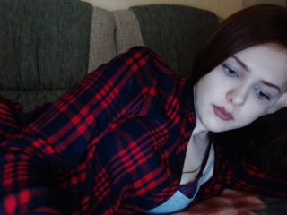 Bilder Fiery_Phoenix hello, I am Kate) put love) all shows - group and full private) changing clothes - 55 tokens) dances - 77 tokens) slaps - 11 tokens. I collect for gifts for the New Year)