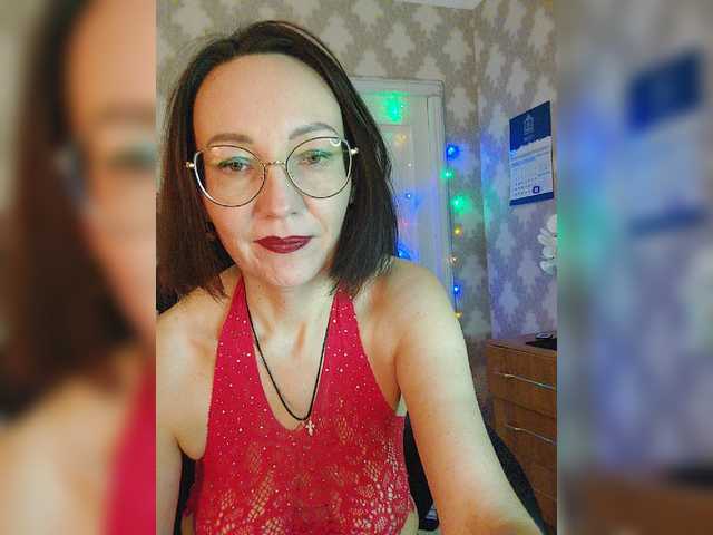 Bilder LyubavaMilf To a new apartment. Before private 70 tokens in free chat. Favorite vibration 33 I don't answer personal messages, all write in free chat.
