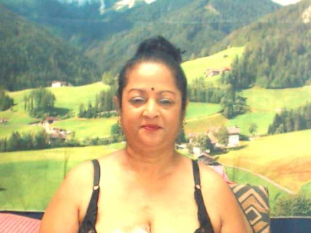 Bilder matureindian boobs 15 tk,ass 25 tokens,fully nude in pvt n spy,tip 15tk to use toy,guys all nude in spy or pvt,spreading ass n pussy also in spy or pvt